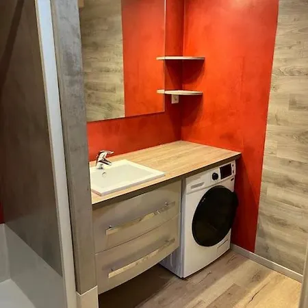 Apartment Grand 3 Pieces *